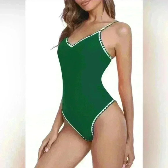 ZAFUL 1 Piece Women's Green and White Halter Padded Swimwear Cheeky size L 8-10 - Picture 1 of 11